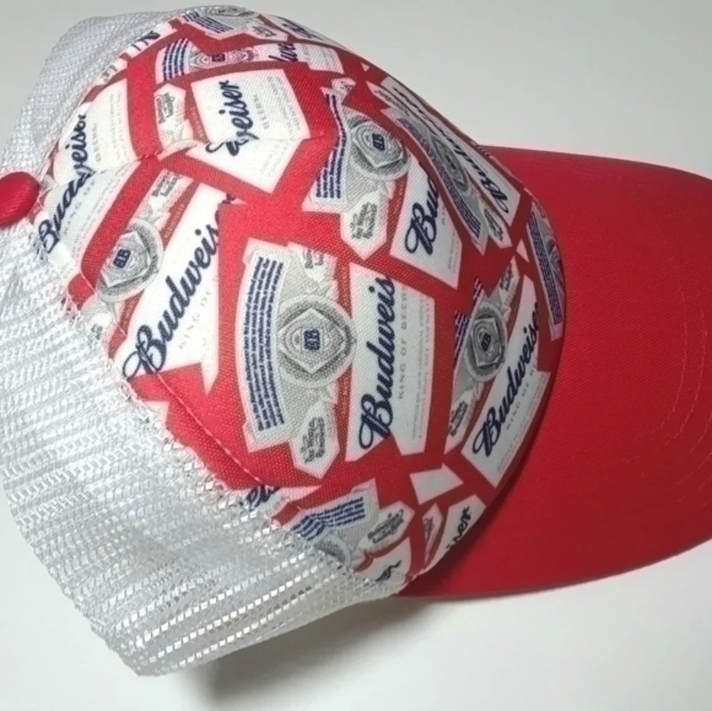 Budwieser Vintage Trucker Style Strap Back…
